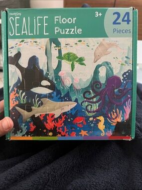 Sea Life Floor Puzzle - Purple & Teal - 24 Pieces Complete Set